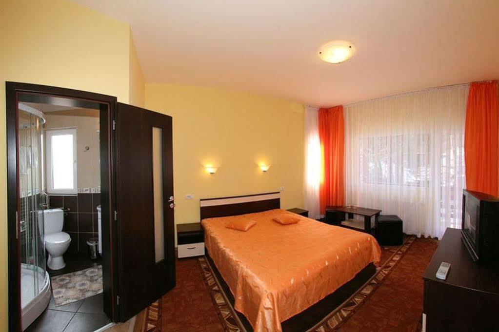 Pension Master Sinaia Extérieur photo