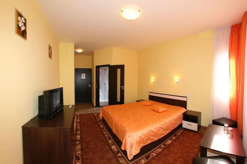 Pension Master Sinaia Extérieur photo